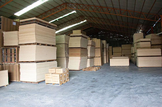 3мм 18мм жесткие доски Меламинная бумага облицовка MDF 1220x2440 мм 2100x2800 мм простой