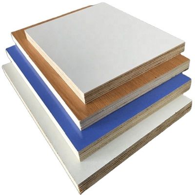 680-830KG/M3 Плотность деревянные волокна 16mm 19mm Белая текстура меламин Mdf для кухонного шкафа